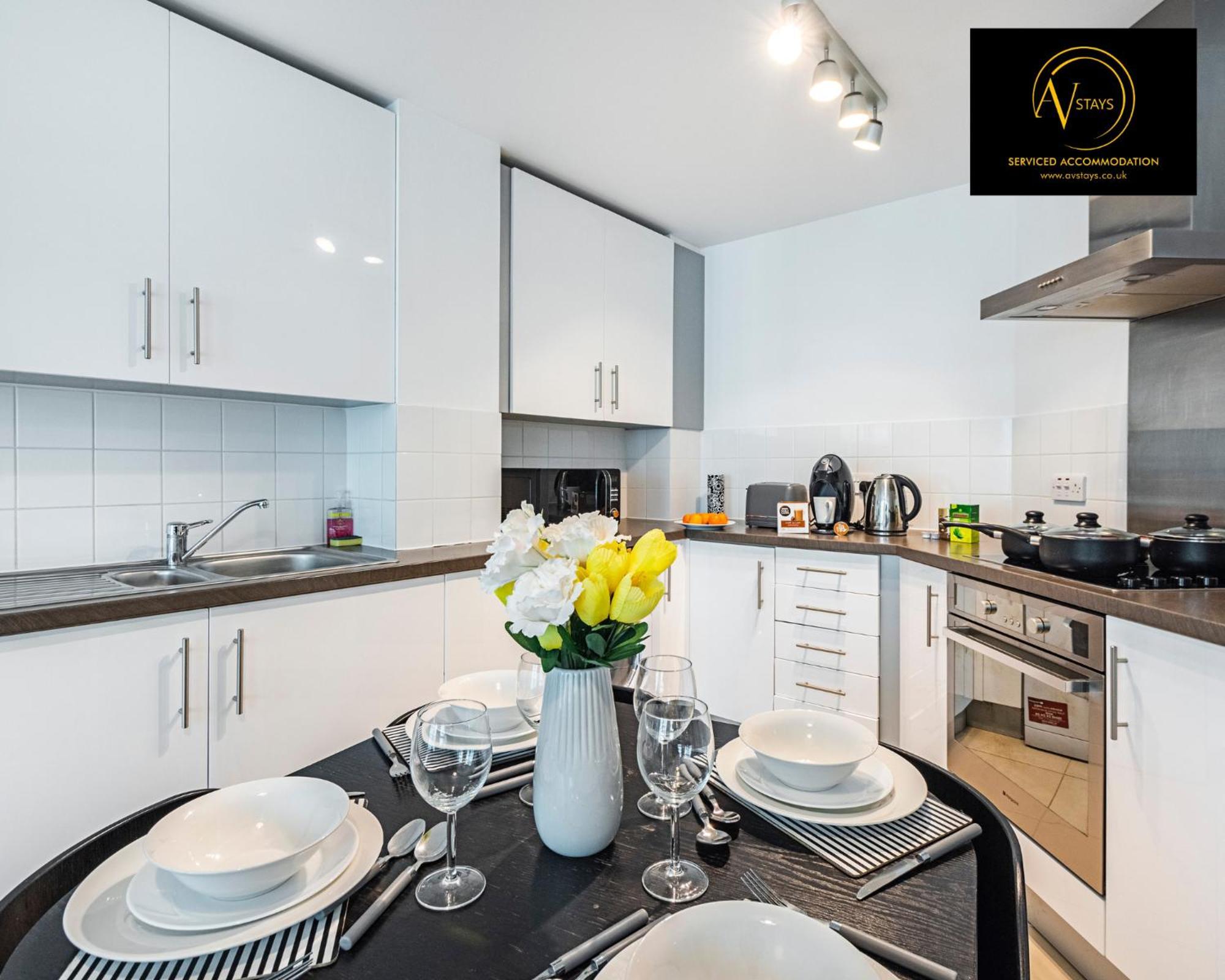 2 Bedroom Apartment ลอนดอน ภายนอก รูปภาพ